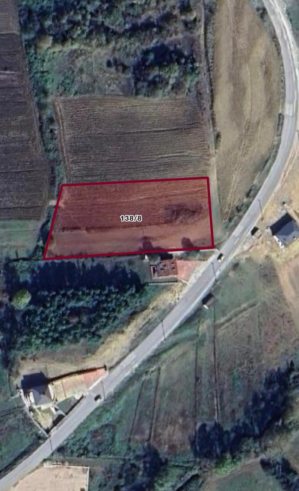 Karayakuplu'da Asfalt Cepheli 3.905 m² Satılık Tarla - fotoğraf 3