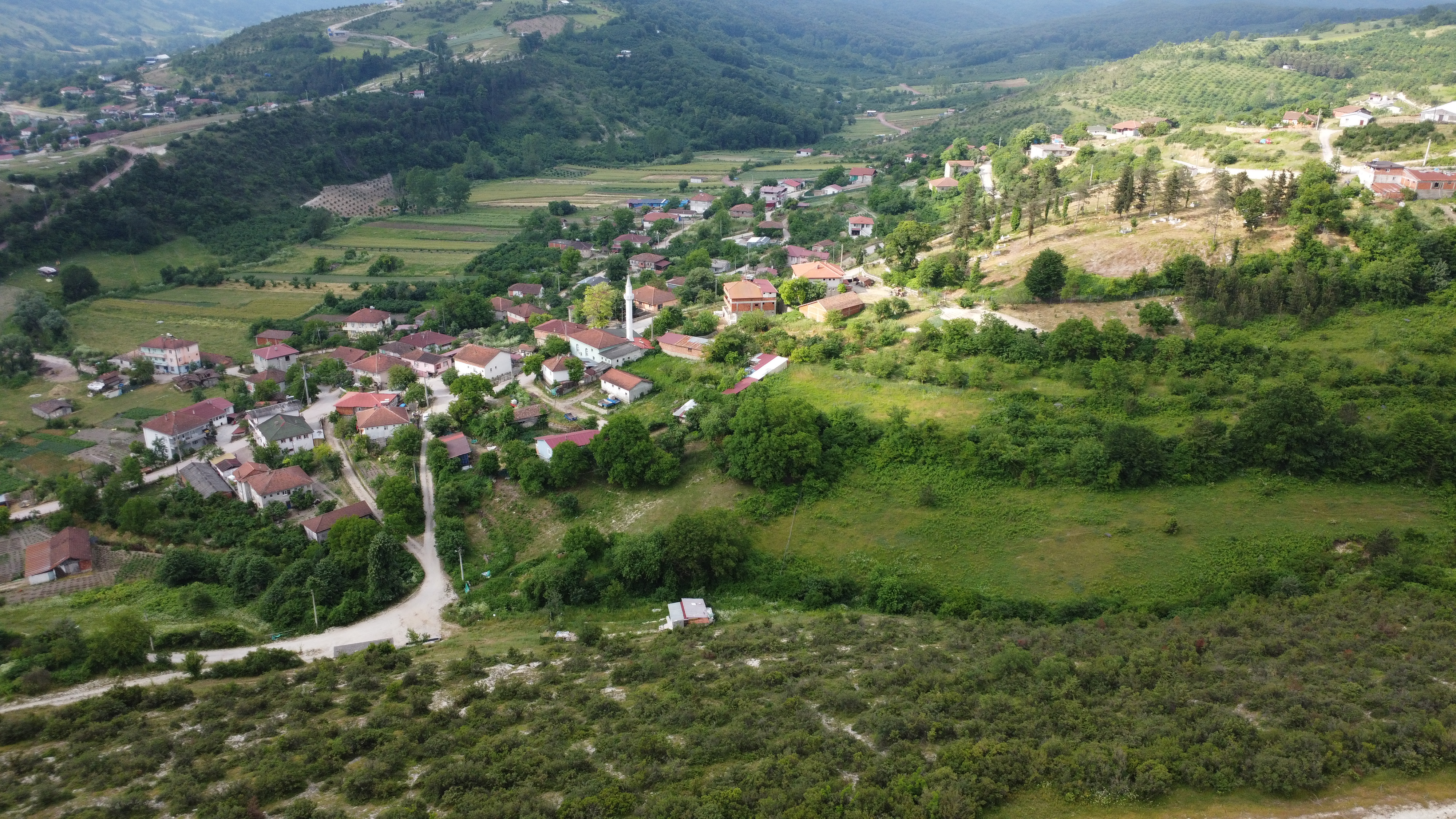 Kocaeli Kandıra Selametli Köyünde İmara 100 Metre Mesafede Satılık Tarla